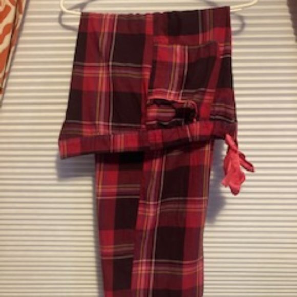 Victoria's Secret Plaid Pajama Pants with Pink Tie - Picture 5 of 6